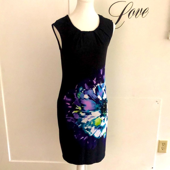 Stretch curve hugging black floral dress - Picture 1 of 6